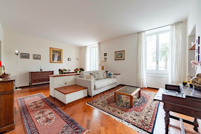 Casa Luigina Living room 2